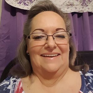 Meet your Posher, Yolanda